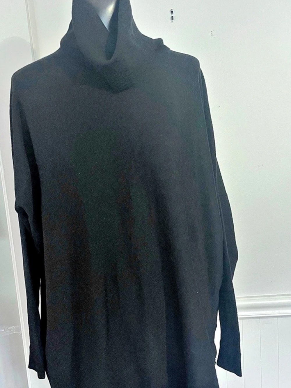 Eileen Fisher Black Cowl Neck Italian Cashmere Size Small Like New